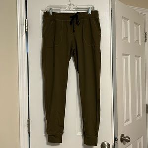 Zyia joggers